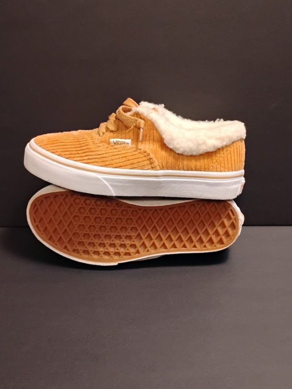 Vans Kids Cozy Shoes, Camel Color Corduroy, Fluffy Sherpa Lining, Size 2.5